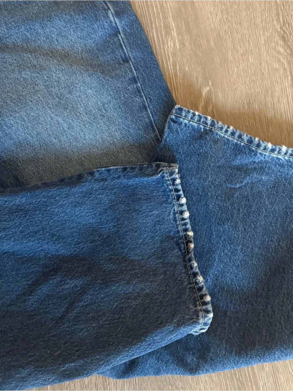 Hailey Bieber Extra Baggy Jean